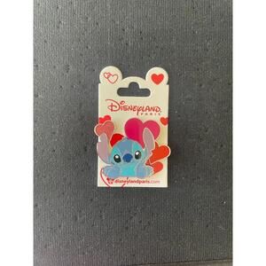 Disneyland Paris Stitch pin